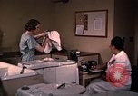 Standbild Hausrat United States USA, 1948, aus Sekunde 14 historischem Filmmaterial Videoclip 65675031185