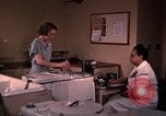 Standbild Hausrat United States USA, 1948, aus Sekunde 41 historischem Filmmaterial Videoclip 65675031185