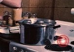 Immagine di Ricerca di alloggiamento United States USA, 1948, secondo 1 filmato di repertorio 65675031186