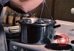 Immagine di Ricerca di alloggiamento United States USA, 1948, secondo 10 filmato di repertorio 65675031186