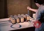 Immagine di Ricerca di alloggiamento United States USA, 1948, secondo 13 filmato di repertorio 65675031186
