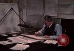 Immagine di Ricerca di alloggiamento United States USA, 1948, secondo 20 filmato di repertorio 65675031186