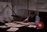 Immagine di Ricerca di alloggiamento United States USA, 1948, secondo 27 filmato di repertorio 65675031186