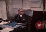 Immagine di Ricerca di alloggiamento United States USA, 1948, secondo 44 filmato di repertorio 65675031186