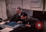 Immagine di Ricerca di alloggiamento United States USA, 1948, secondo 48 filmato di repertorio 65675031186