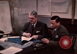 Immagine di Ricerca di alloggiamento United States USA, 1948, secondo 49 filmato di repertorio 65675031186