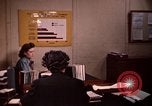 Standbild Familie Wirtschaft United States USA, 1948, aus Sekunde 8 historischem Filmmaterial Videoclip 65675031187