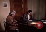 Standbild Familie Wirtschaft United States USA, 1948, aus Sekunde 30 historischem Filmmaterial Videoclip 65675031187
