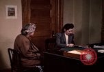 Standbild Familie Wirtschaft United States USA, 1948, aus Sekunde 32 historischem Filmmaterial Videoclip 65675031187