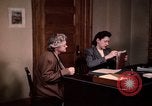Standbild Familie Wirtschaft United States USA, 1948, aus Sekunde 37 historischem Filmmaterial Videoclip 65675031187