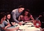 Standbild Familie Wirtschaft United States USA, 1948, aus Sekunde 51 historischem Filmmaterial Videoclip 65675031187