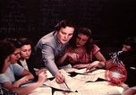 Standbild Familie Wirtschaft United States USA, 1948, aus Sekunde 53 historischem Filmmaterial Videoclip 65675031187