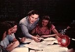 Standbild Familie Wirtschaft United States USA, 1948, aus Sekunde 59 historischem Filmmaterial Videoclip 65675031187
