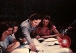 Standbild Familie Wirtschaft United States USA, 1948, aus Sekunde 60 historischem Filmmaterial Videoclip 65675031187