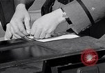 Standbild Fingerprinting United States USA, 1936, aus Sekunde 31 historischem Filmmaterial Videoclip 65675031189