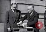 Standbild Fingerprint Service Station United States USA, 1936, aus Sekunde 21 historischem Filmmaterial Videoclip 65675031190