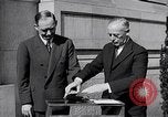 Standbild Fingerprint Service Station United States USA, 1936, aus Sekunde 23 historischem Filmmaterial Videoclip 65675031190