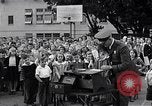 Standbild Kinder Fingerabdrücke United States USA, 1936, aus Sekunde 28 historischem Filmmaterial Videoclip 65675031193
