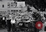 Standbild Kinder Fingerabdrücke United States USA, 1936, aus Sekunde 31 historischem Filmmaterial Videoclip 65675031193