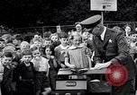 Standbild Kinder Fingerabdrücke United States USA, 1936, aus Sekunde 62 historischem Filmmaterial Videoclip 65675031193