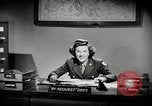 Immagine di Humorists United States USA, 1945, secondo 9 filmato di repertorio 65675031225