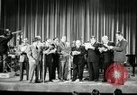 Immagine di Humorists United States USA, 1945, secondo 26 filmato di repertorio 65675031225