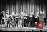 Immagine di Humorists United States USA, 1945, secondo 28 filmato di repertorio 65675031225