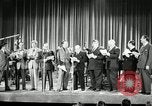 Immagine di Humorists United States USA, 1945, secondo 50 filmato di repertorio 65675031225