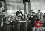 Immagine di Benny Goodman New York City USA, 1943, secondo 24 filmato di repertorio 65675031226