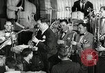 Immagine di Benny Goodman New York City USA, 1943, secondo 42 filmato di repertorio 65675031227
