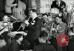 Immagine di Benny Goodman New York City USA, 1943, secondo 45 filmato di repertorio 65675031227