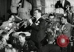 Immagine di Benny Goodman New York City USA, 1943, secondo 55 filmato di repertorio 65675031227