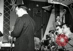 Immagine di Benny Goodman New York City USA, 1943, secondo 3 filmato di repertorio 65675031229
