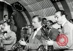 Immagine di Benny Goodman New York City USA, 1943, secondo 49 filmato di repertorio 65675031229