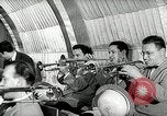 Immagine di Benny Goodman New York City USA, 1943, secondo 57 filmato di repertorio 65675031229