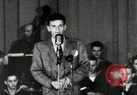 Immagine di Frank Sinatra New York City USA, 1943, secondo 6 filmato di repertorio 65675031231