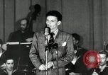 Immagine di Frank Sinatra New York City USA, 1943, secondo 13 filmato di repertorio 65675031231
