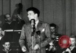 Immagine di Frank Sinatra New York City USA, 1943, secondo 26 filmato di repertorio 65675031231