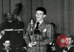 Immagine di Frank Sinatra New York City USA, 1943, secondo 37 filmato di repertorio 65675031231