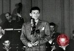 Immagine di Frank Sinatra New York City USA, 1943, secondo 40 filmato di repertorio 65675031231