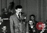 Immagine di Frank Sinatra New York City USA, 1943, secondo 60 filmato di repertorio 65675031231