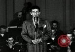 Standbild Frank Sinatra New York City USA, 1943, aus Sekunde 6 historischem Filmmaterial Videoclip 65675031234