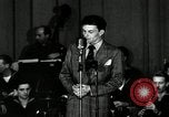 Standbild Frank Sinatra New York City USA, 1943, aus Sekunde 14 historischem Filmmaterial Videoclip 65675031234