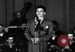 Standbild Frank Sinatra New York City USA, 1943, aus Sekunde 16 historischem Filmmaterial Videoclip 65675031234