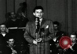 Standbild Frank Sinatra New York City USA, 1943, aus Sekunde 31 historischem Filmmaterial Videoclip 65675031234