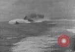 Standbild Pearl Harbor Angriff Pearl Harbor Hawaii USA, 1941, aus Sekunde 17 historischem Filmmaterial Videoclip 65675031299