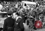 Image des prisonniers alliés Paris France, 1944, de la seconde 24 séquences d'archives historiques vidéo 65675031306