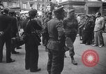 Image des prisonniers alliés Paris France, 1944, de la seconde 58 séquences d'archives historiques vidéo 65675031306
