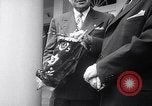 Immagine di Il Presidente Truman saluta i capi di Stato United States USA, 1948, secondo 16 filmato di repertorio 65675031323