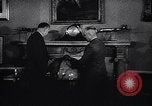 Immagine di Il Presidente Truman saluta i capi di Stato United States USA, 1948, secondo 30 filmato di repertorio 65675031323